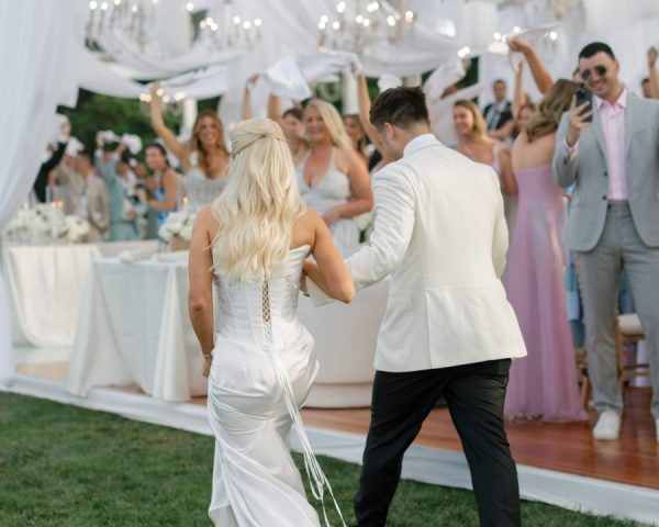 An Exclusive Wedding Weekend at The Chanler on Newport’s Cliff Walk, Filled with Hydrangeas and Gilded Age Charm