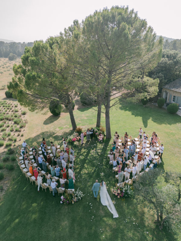 A Provence Wedding at Mas de la Rose with Tree-Lined Vows and Vintage Details